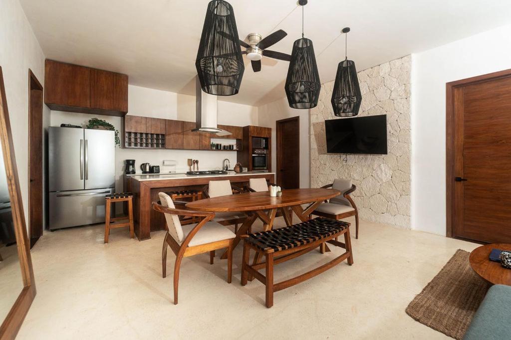 The Alux Club Access Apartment *